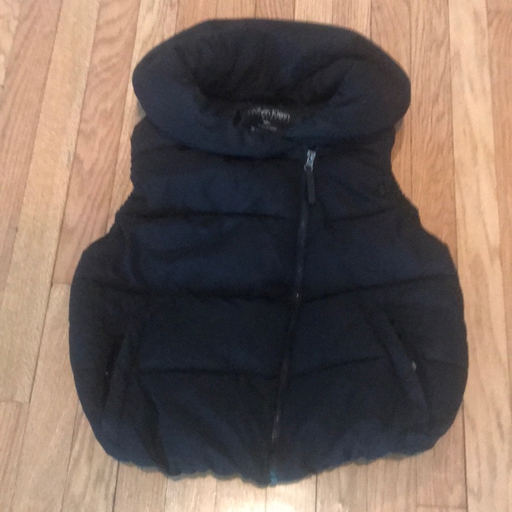 Calvin Klein puffer vest (size small) w/pockets
